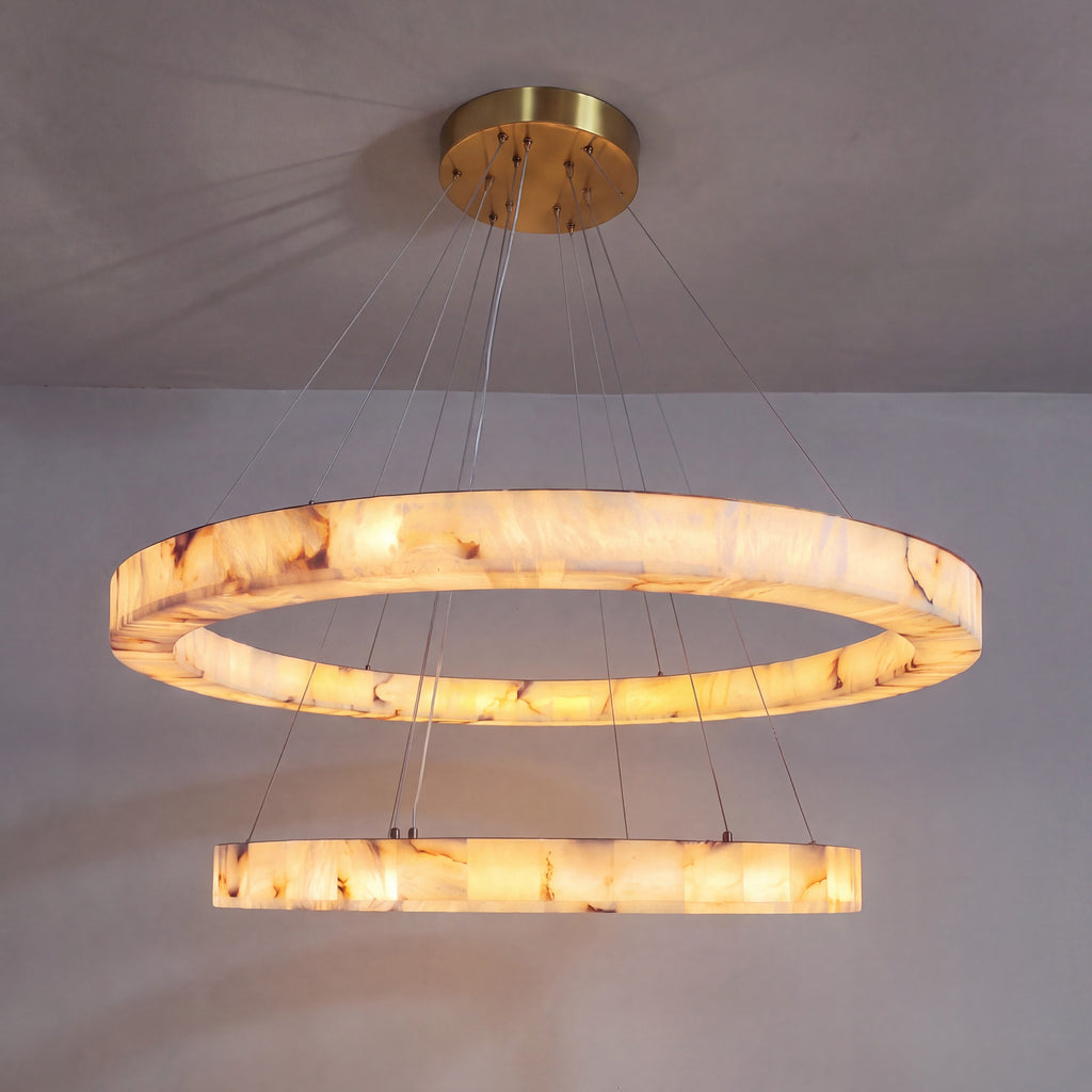 Lustre LED circulaire à étages en albâtre de 152 cm - Rivage Lueur