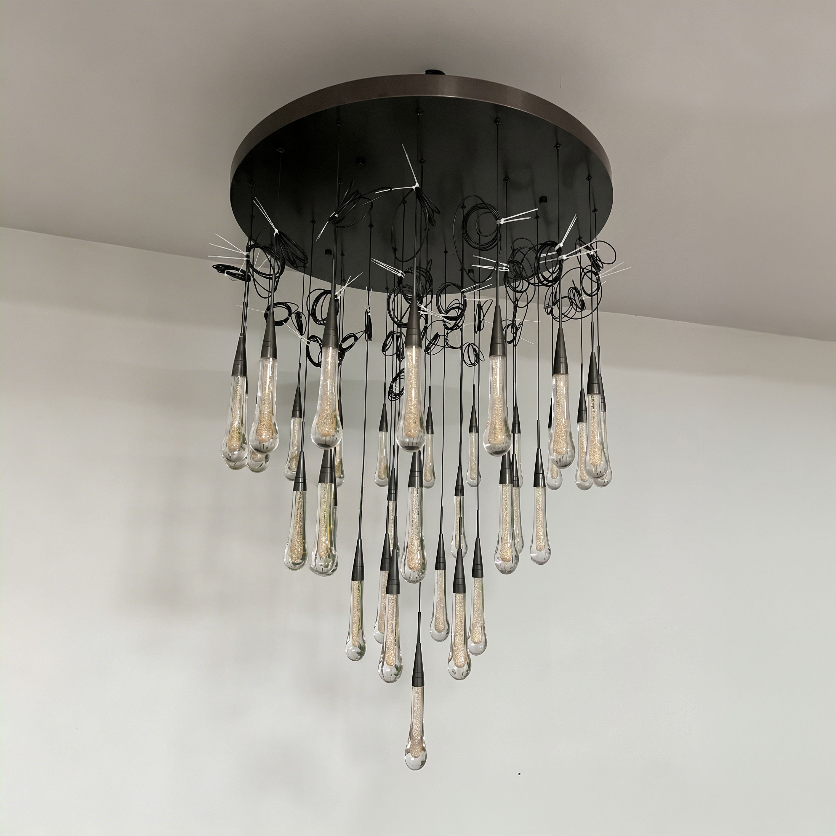 36 Inch Seeded Glass Raindrop Chandelier - Soltaire