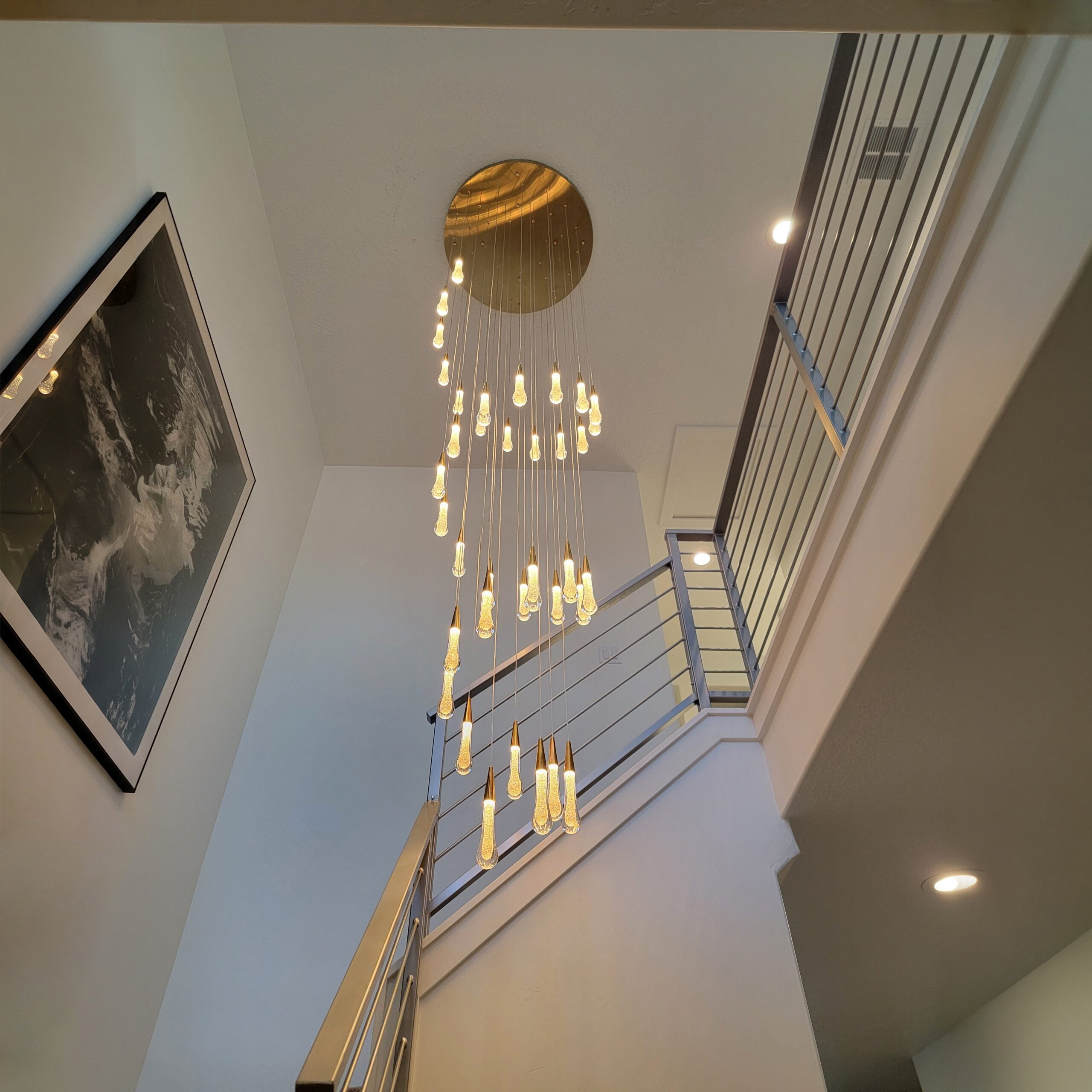 36 Inch Seeded Glass Raindrop Chandelier - Soltaire