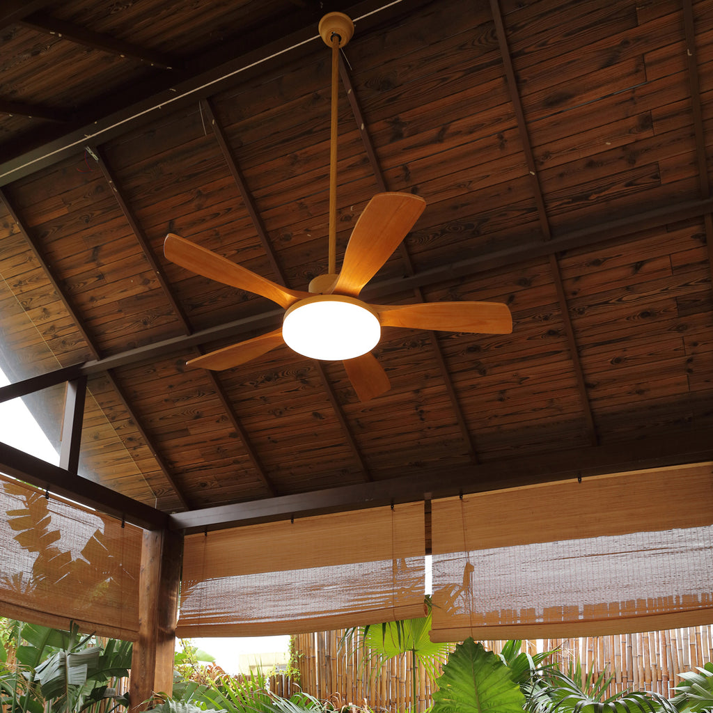 52-Zoll-Deckenventilator mit fünf Eichenholzflügeln, leise und dimmbar – Timberline