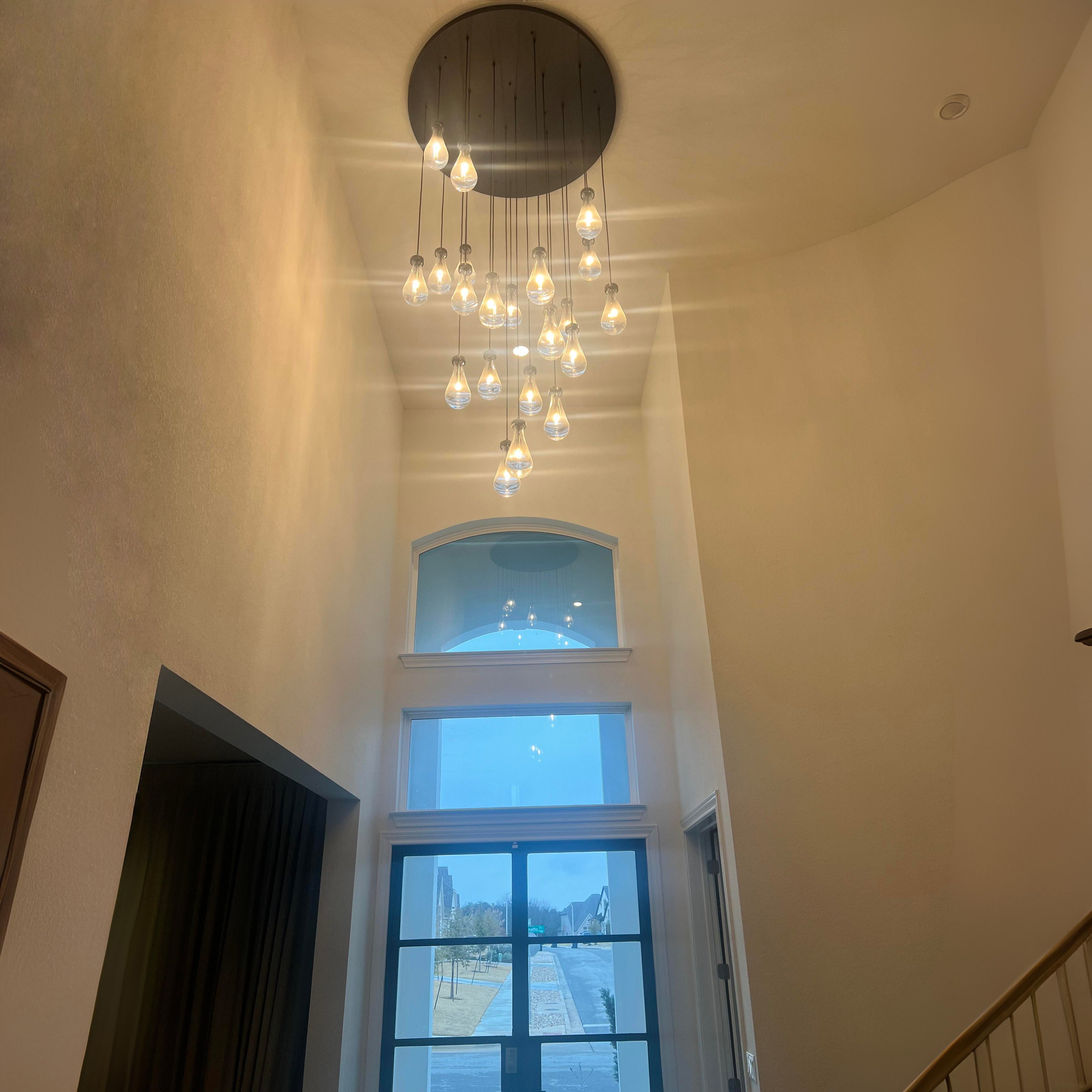 47 Inch Raindrop Glass Round Chandelier – Lachryma