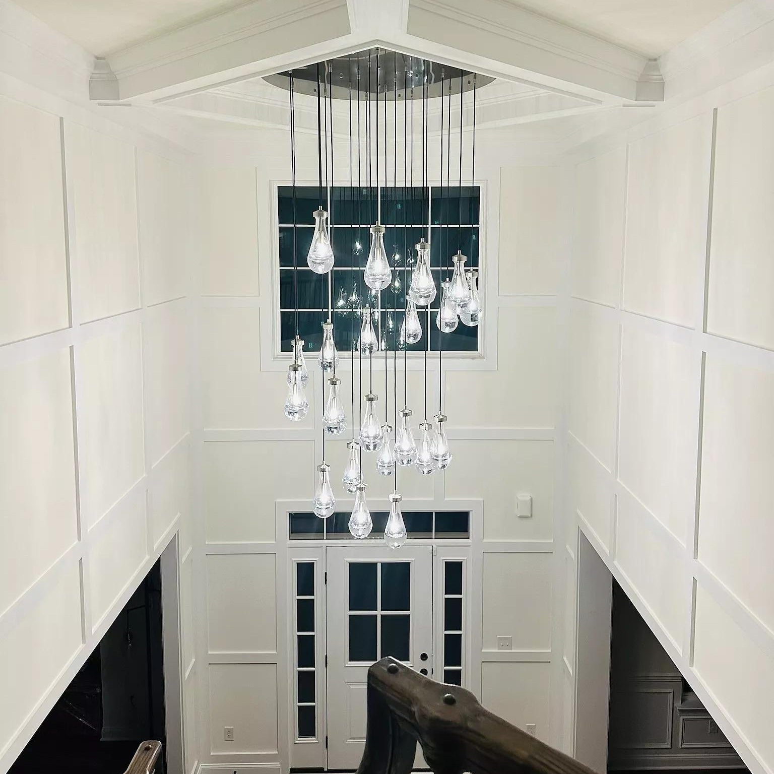 47 Inch Raindrop Glass Round Chandelier – Lachryma