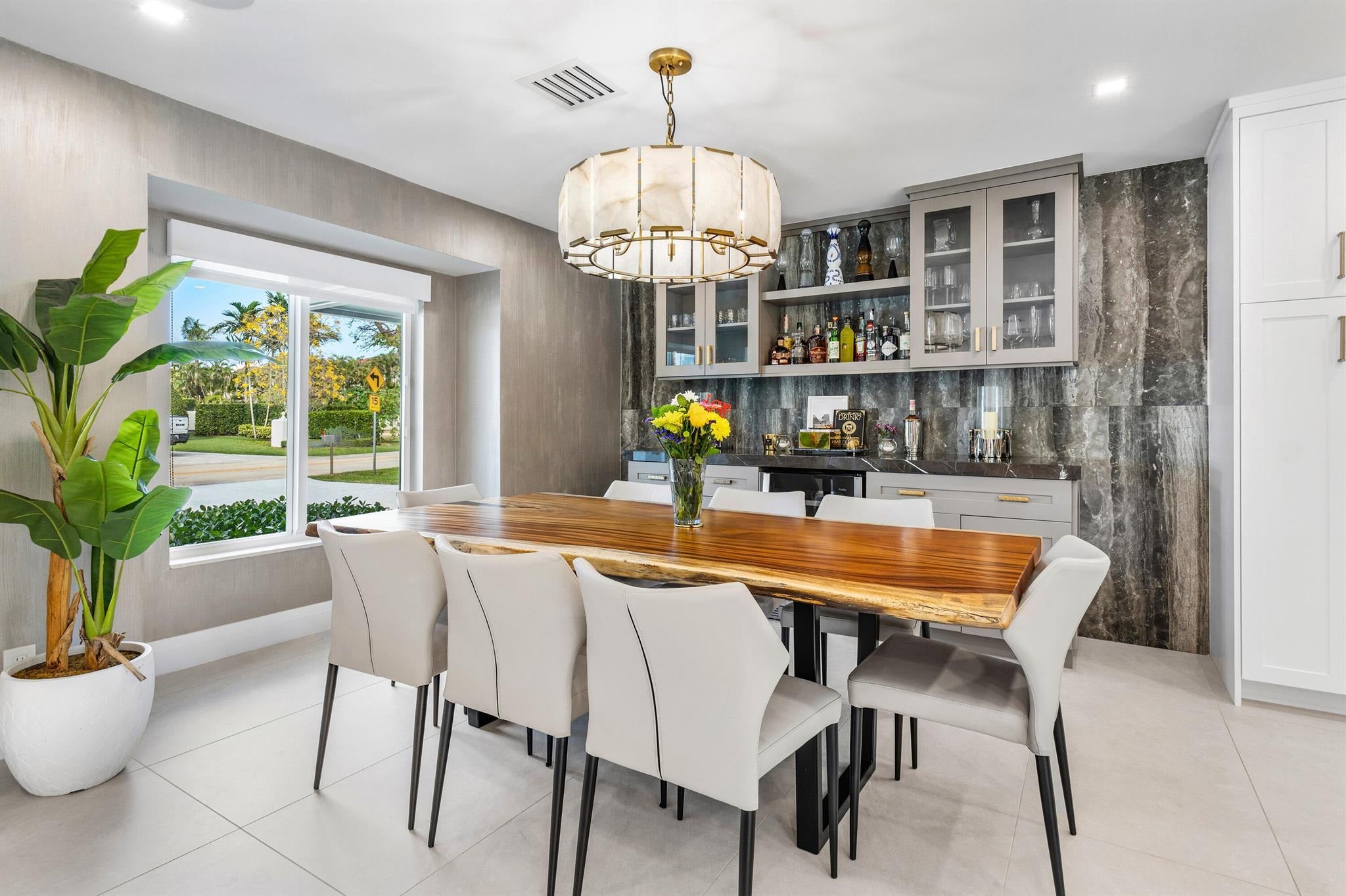 31 Inch Alabaster Round Chandelier - Harlow