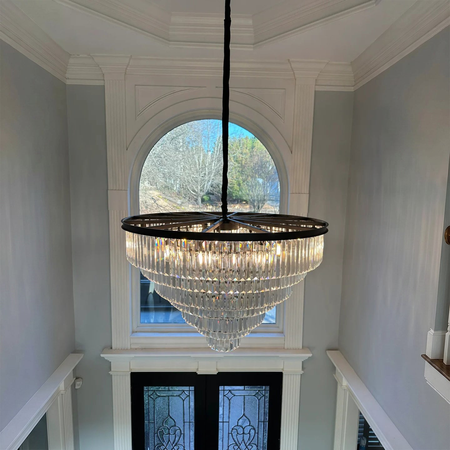 Lustre à plusieurs niveaux avec prismes en cristal de 43 pouces - Odéon