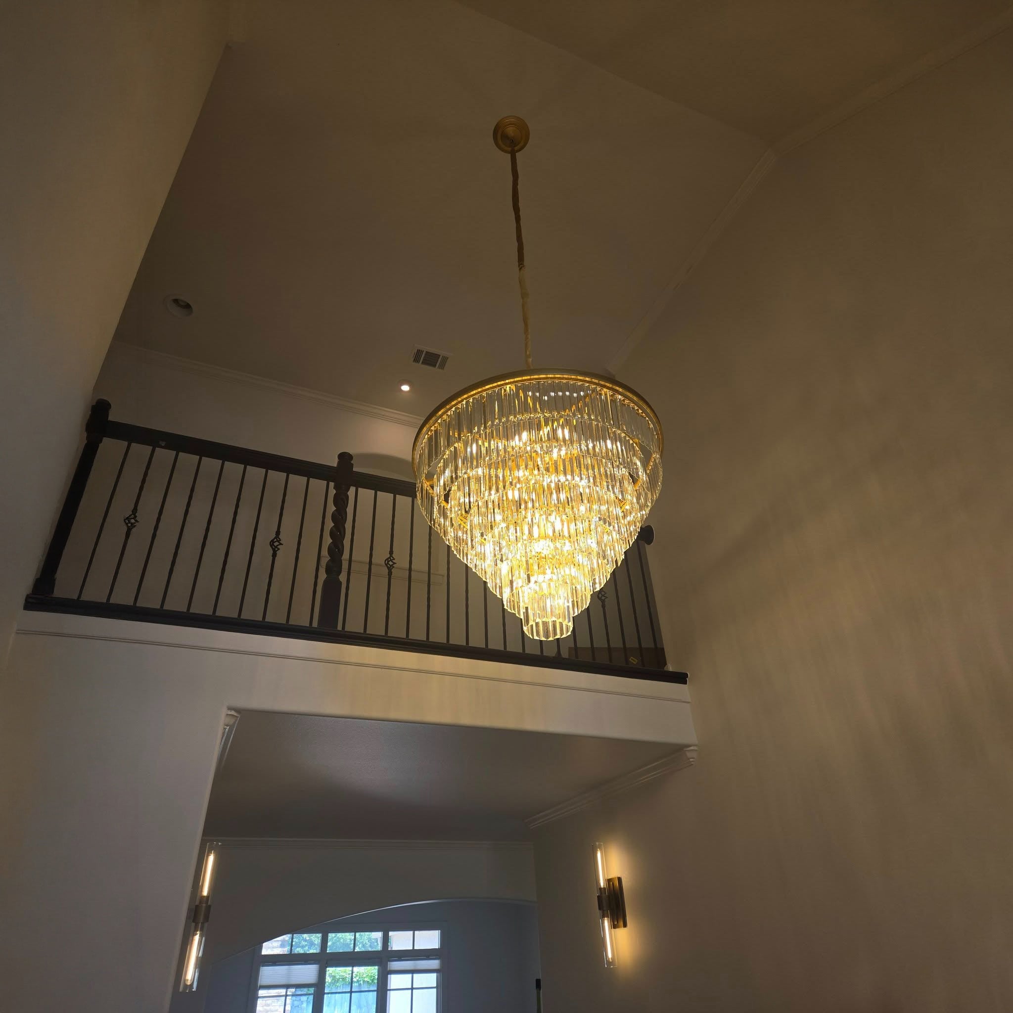 Lustre à plusieurs niveaux avec prismes en cristal de 43 pouces - Odéon