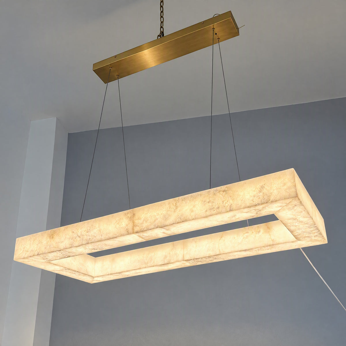 137 cm rechteckiger LED-Kronleuchter aus Alabaster - Rivage Lueur