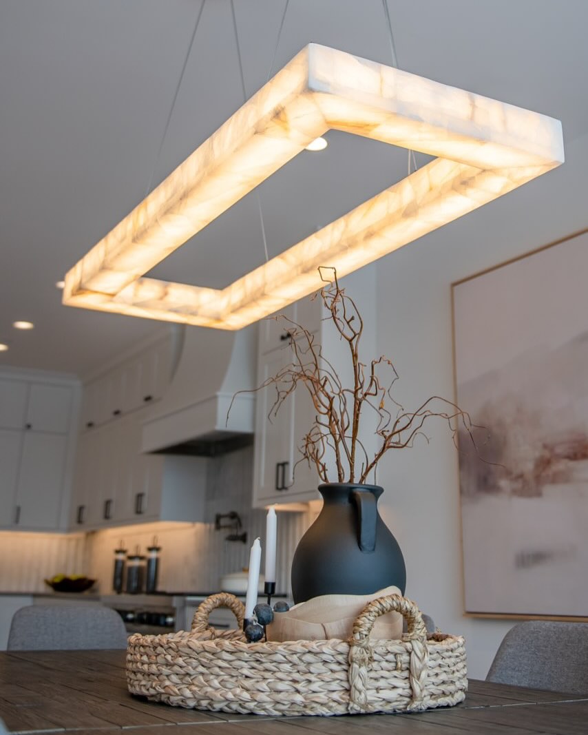 137 cm rechteckiger LED-Kronleuchter aus Alabaster - Rivage Lueur