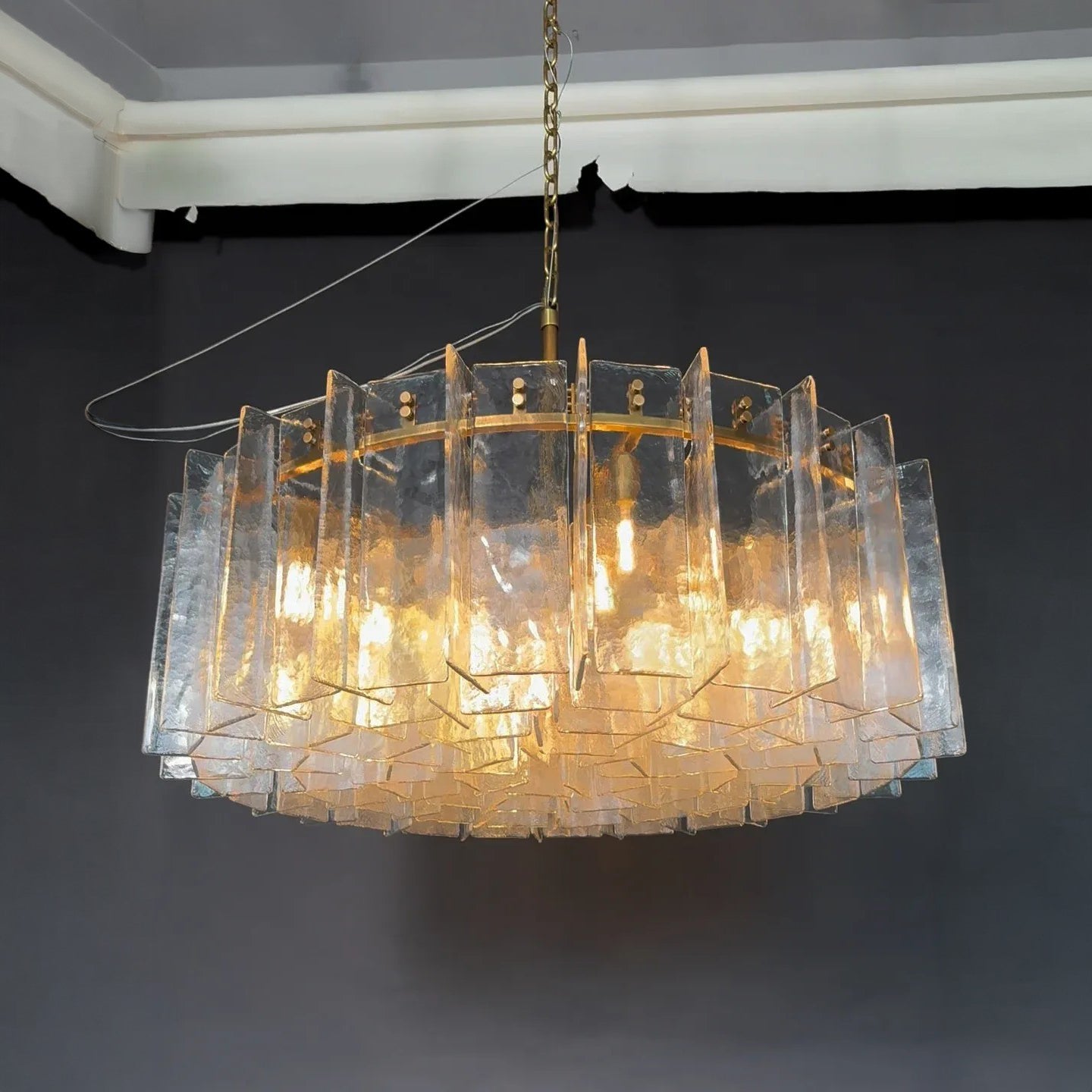 Lustre rond en verre texturé transparent de 122 cm - Lattice