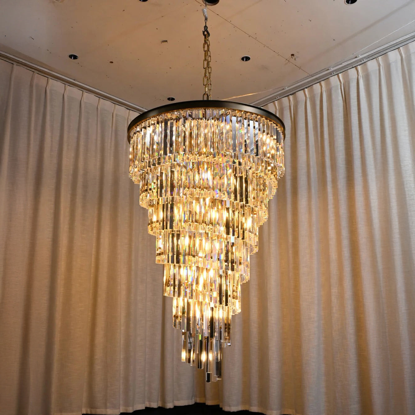 Lustre Spirale Prisme en Cristal 36 Pouces - Hélice