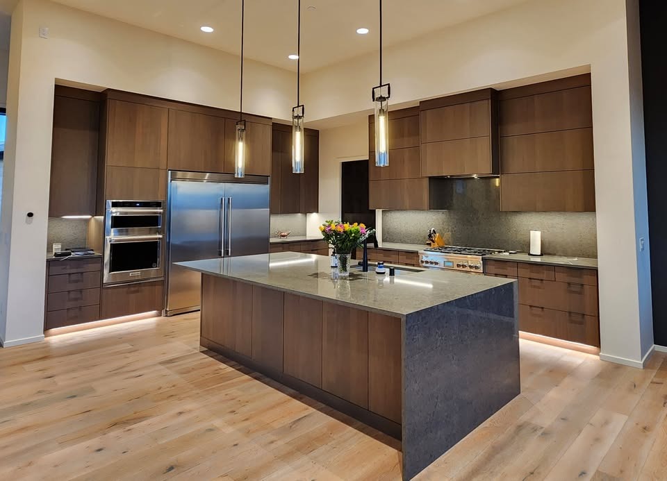 7 Inch Clear Glass Cylinder Pendant Light - Machinist