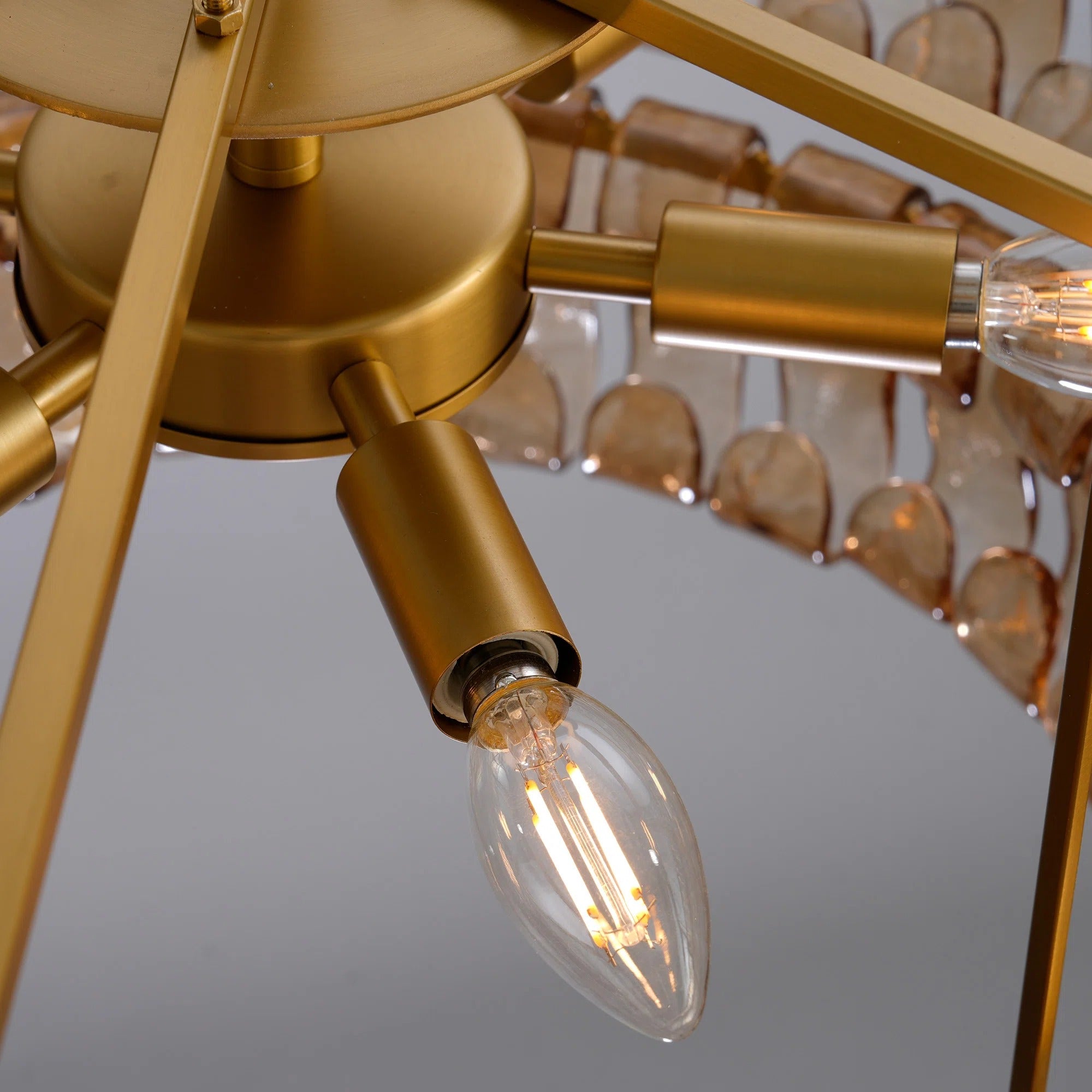 Lustre à niveaux en verre ambré de 36 pouces - Ghiaccio