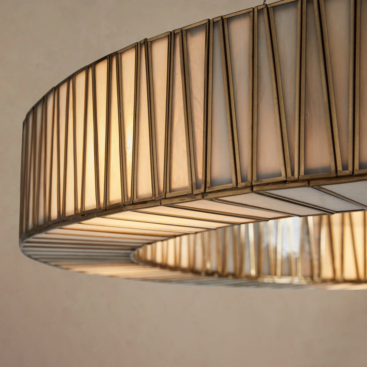 107 cm White Glass Round Chandelier - Jeunet