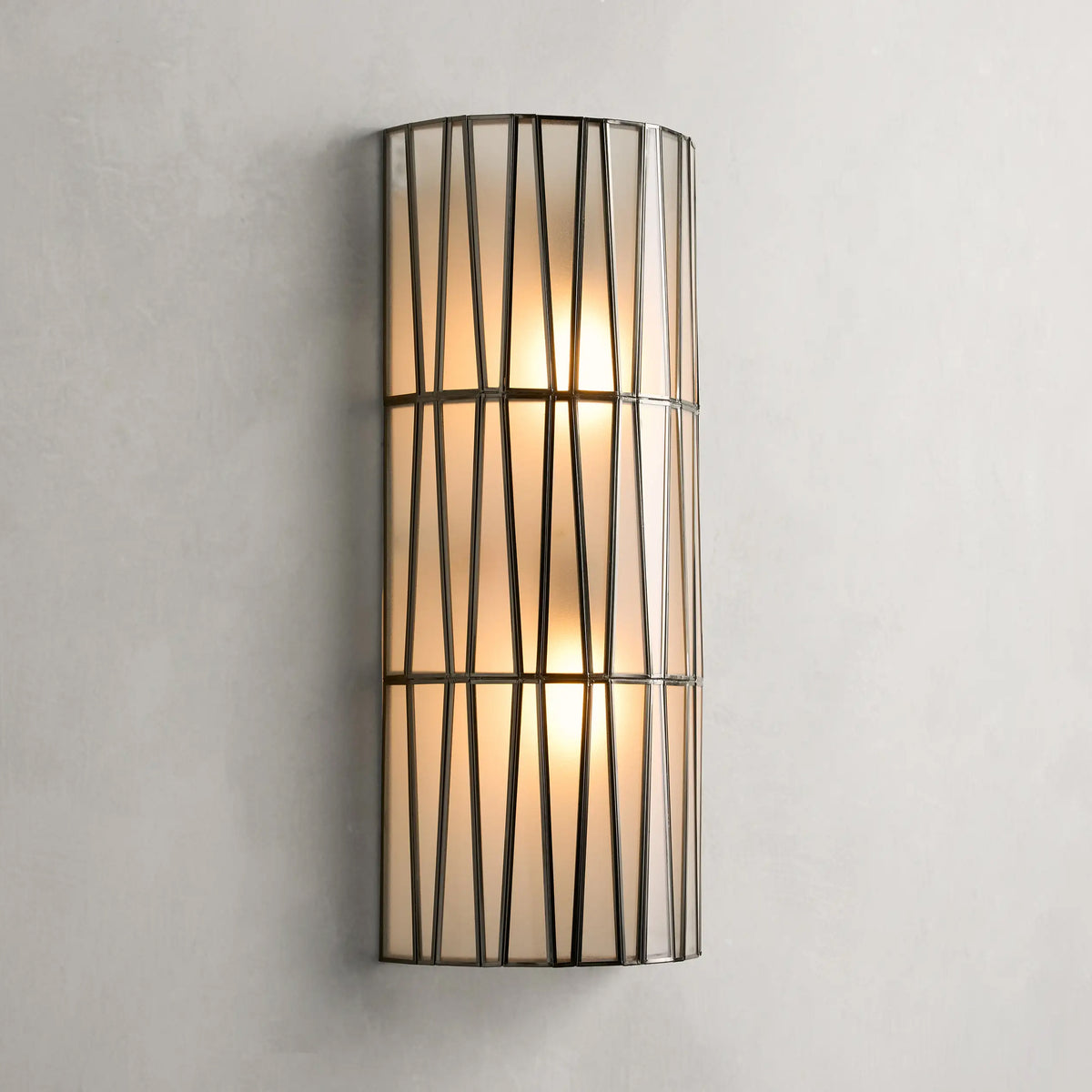 Applique demi-cylindrique en verre blanc de 61 cm - Jeunet