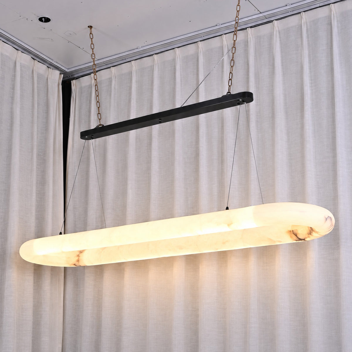 145 cm Alabaster Oval LED Chandelier - Rivage Lisse